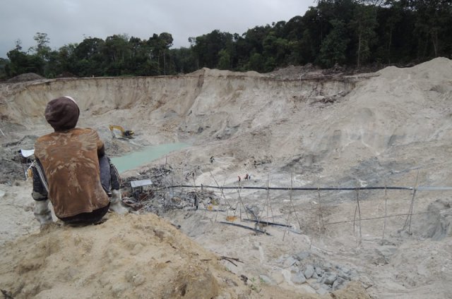 Small scale goldmining in Guyana